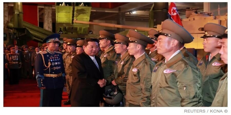 جدیدترین عکس از رهبر کره شمالی | سایز اون کم شد؟!