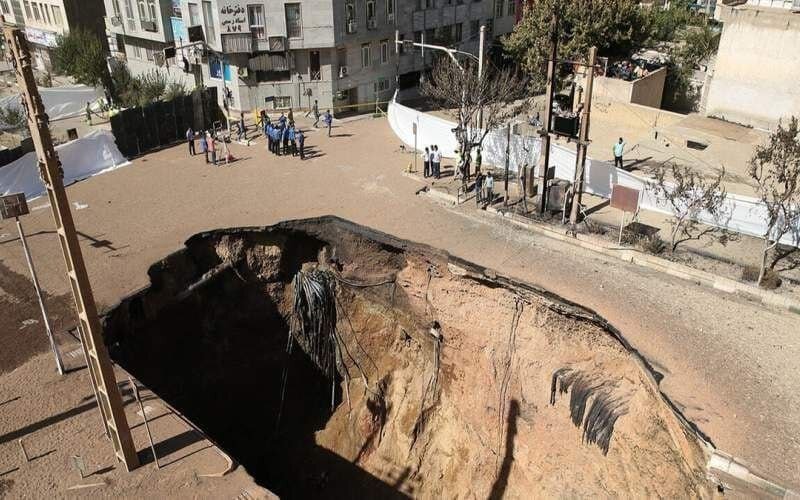 ببینید | فرونشست زمین واحدهای مسکونی در نسیم‌شهر را تخلیه کرد