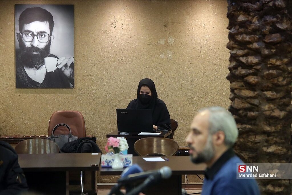 رهبر انقلاب