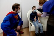 سوپرمن، سیندرلا و مینیون‌ها به واکسیناسیون کودکان چک کمک می‌کنند