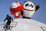 عکس روز| عروسک‌های شانس المپیک پکن