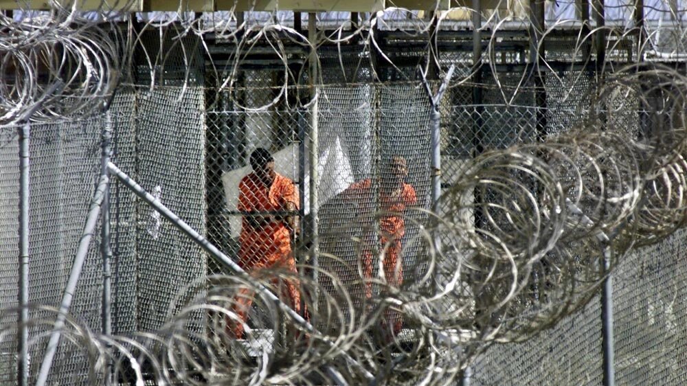  ببینید | اولین تصویر منتشر شده از یکی از مخوف ترین زندان‌های آمریکا | گوانتانامو هنوز باز است؟