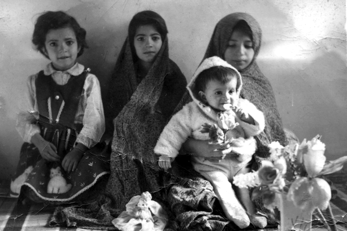 خاطره گوییهای دولابیها از شهید معروف | نـواب برکت محله ما بود