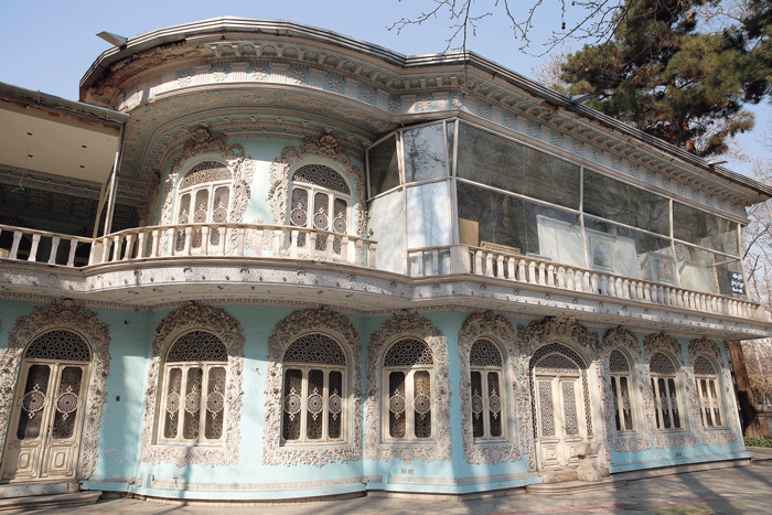 از ساعت شنی ناصرالدین شاه تا ساعت پروفسور حسابی اینجاست | ساعتهای اروپایی قرن هفدهم تا بیستم را یکجا ببینید