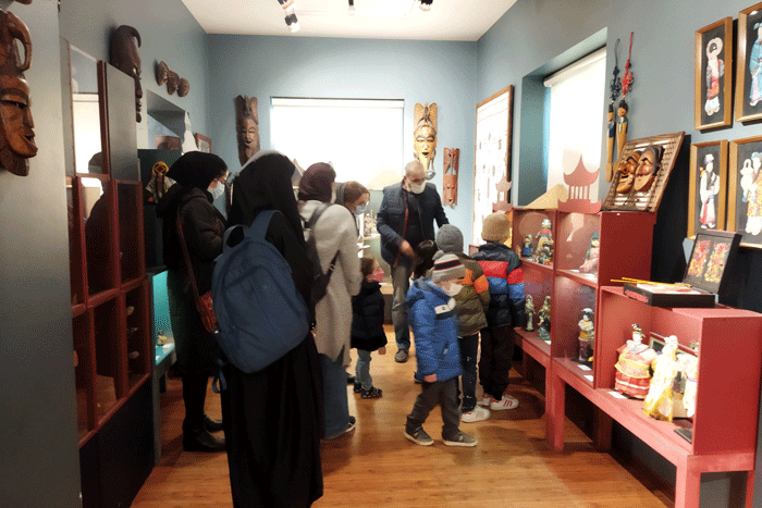 اینجا کودک شو!