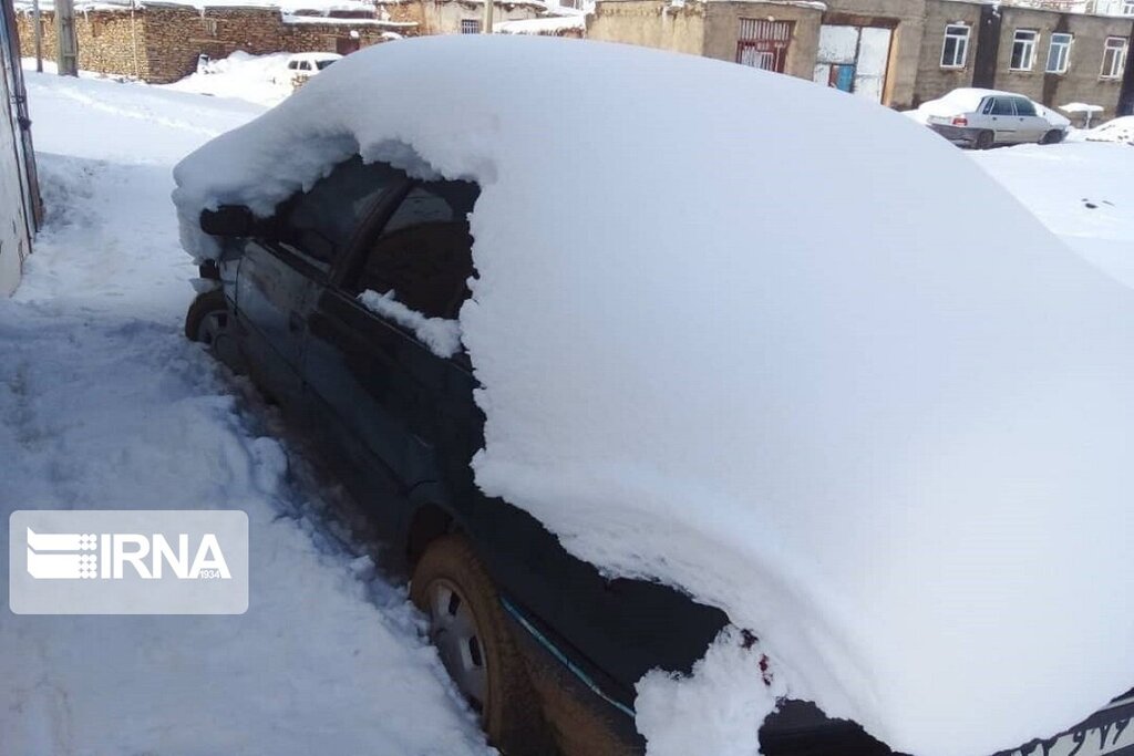 تصاویر | حجم بارش برف در دیواندره کردستان را ببینید
