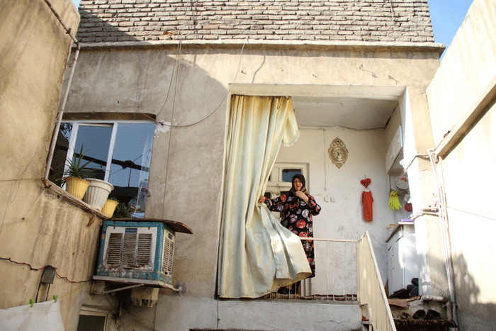 ساکنان ۱۳۰ پلاک ۵۰ متـری را دریابید!