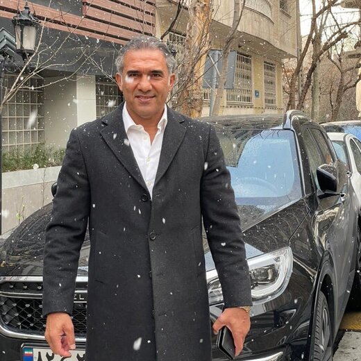 عابدزاده دروازه بان اسطوره ای ایران در روز برفی