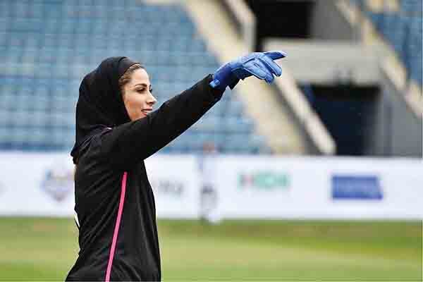 دروازهبان زن لژیونر: پدرم گفت حق نداری به ایران برگردی | نمی دانم چرا به تیم ملی دعوت نشدم محبوبه دهقانی