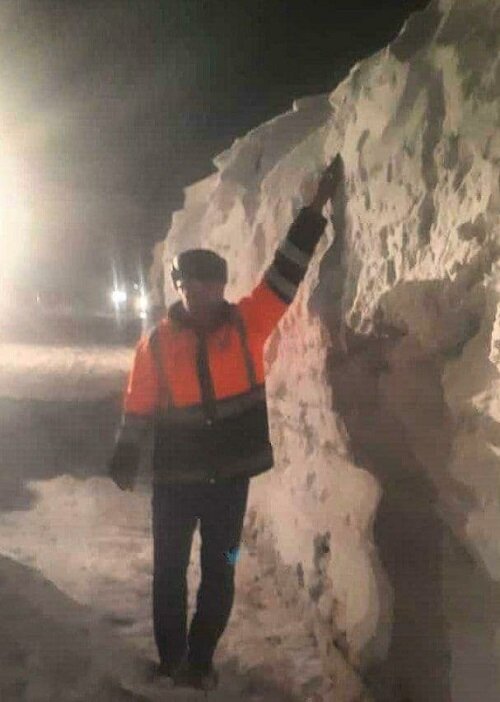 عکسی دیدنی از ارتفاع باورنکردنی برف در خلخال  ارتفاع برف در خلخال