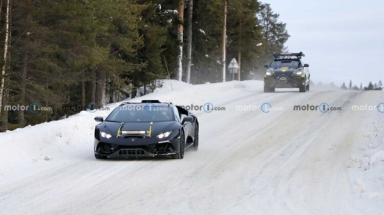 عکسهای دزدکی از لامبورگینی هوراکان ۲۰۲۲ | طوفان در برف