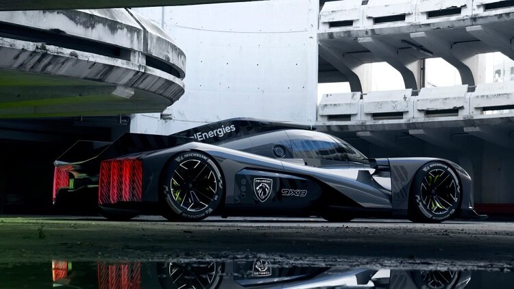 تصاویر | سریعترین پژوی تاریخ آماده مسابقه میشود