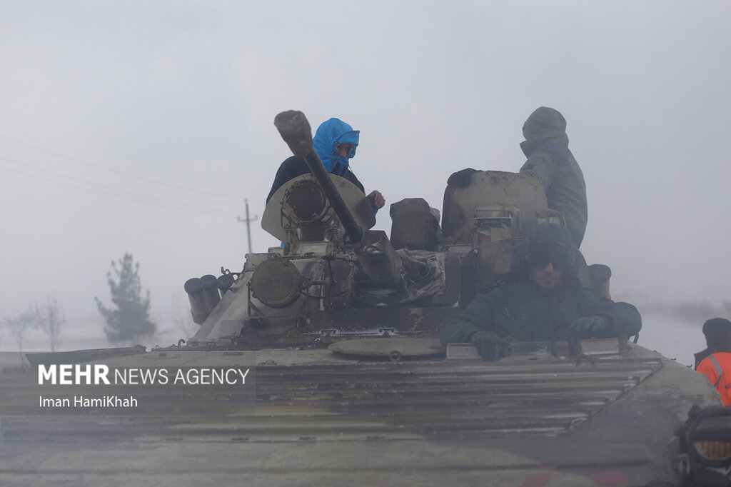 تصاویر حضور نفربرهای ارتش در گردنه اسدآباد
