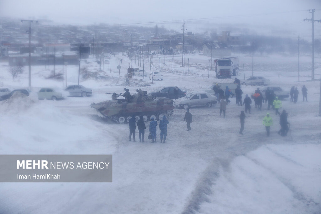 تصاویر حضور نفربرهای ارتش در گردنه اسدآباد