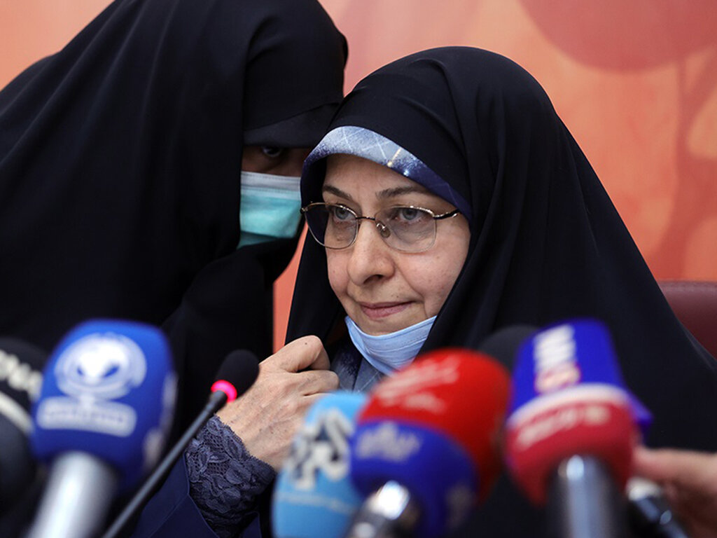 واکنش معاون رئیسی جمهور به بیانیه زنان سینماگر در اعتراض به خشونت علیه زنان انسیه خزعلی - معاون امور زنان و خانواده رئیسجمهور