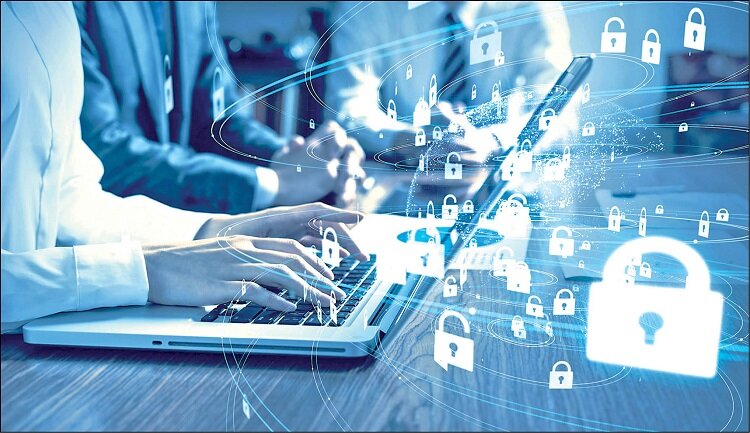 انگلیس در مقابل رمزگذاری پیامرسانها رمزگذاری