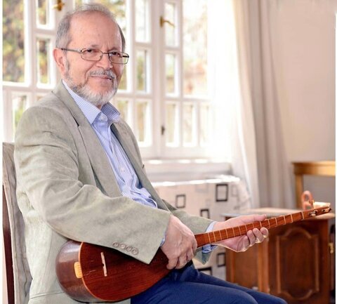 کامبیز روشنروان: در صدای خوانندگان پاپ تحریر نیست | نمیشود شب بخوابی و صبح برای ارکستر سمفونیک قطعه بسازی