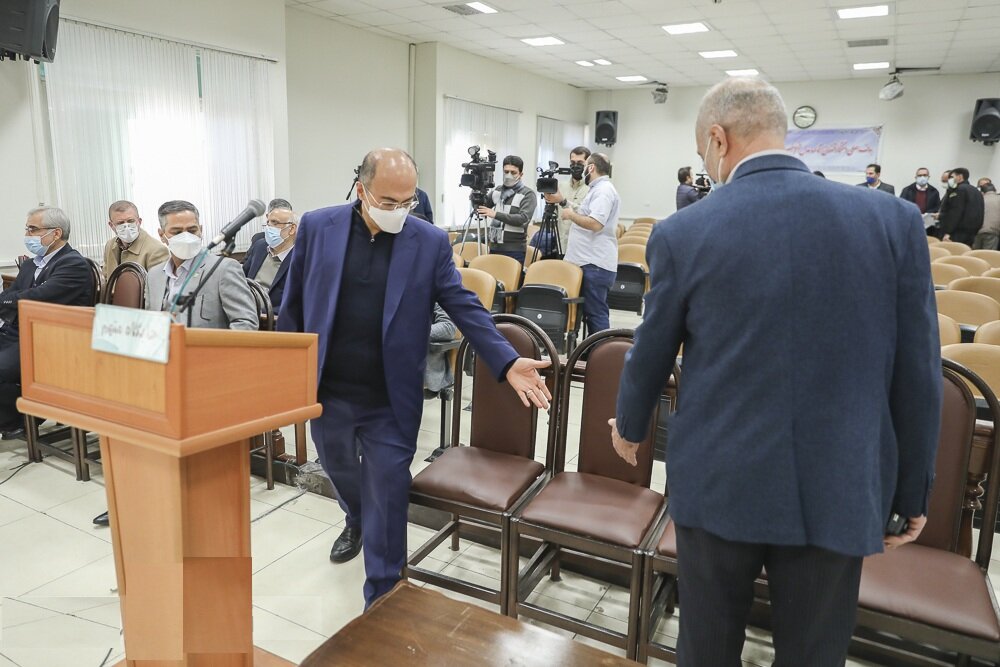 متهم دادگاه شرکت کروز تایید کرد؛ پرداخت هدیه به لیست ۱۹۸ نفره از کارکنان گمرک | چه مواقعی دستور پرداخت هدیه داده میشد؟!