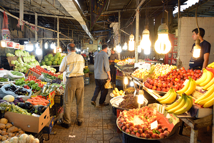 قیمت‌های یکسان، کیفیت‌های متفاوت | محصولات بازارهای میوه و تره‌بار شمال و جنوب شهر فرق می‌کند؟