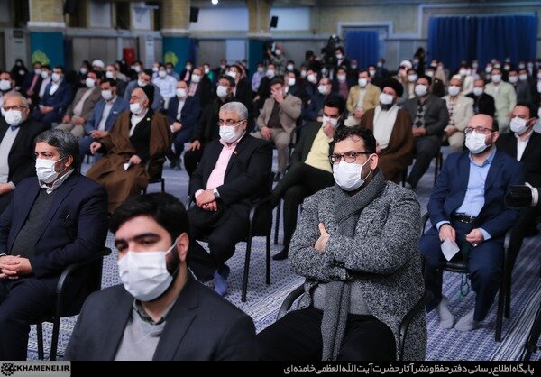 تصاویر | جمعی از مداحان اهل بیت (ع) با رهبر انقلاب دیدار کردند