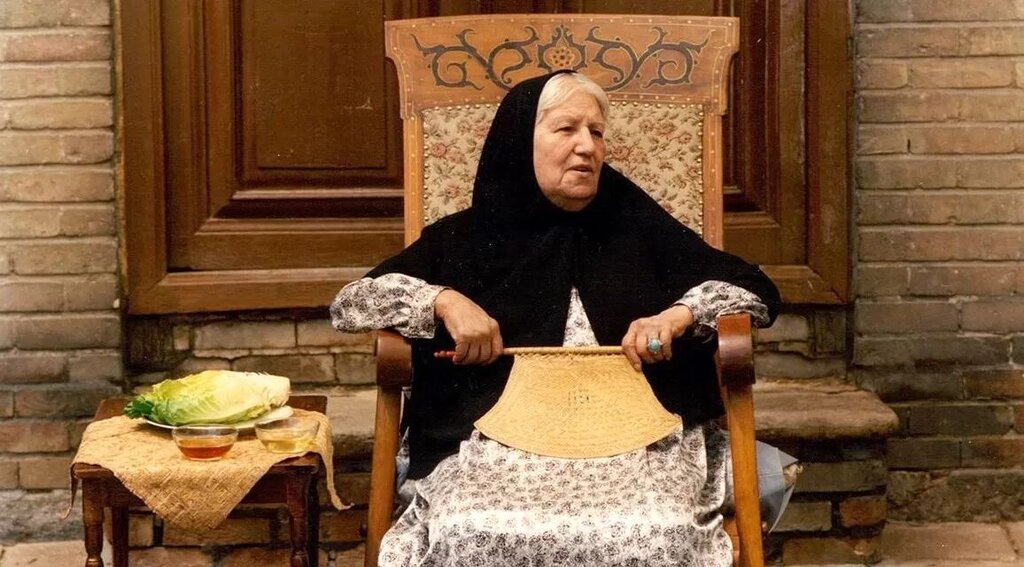 مادر حاتمی
