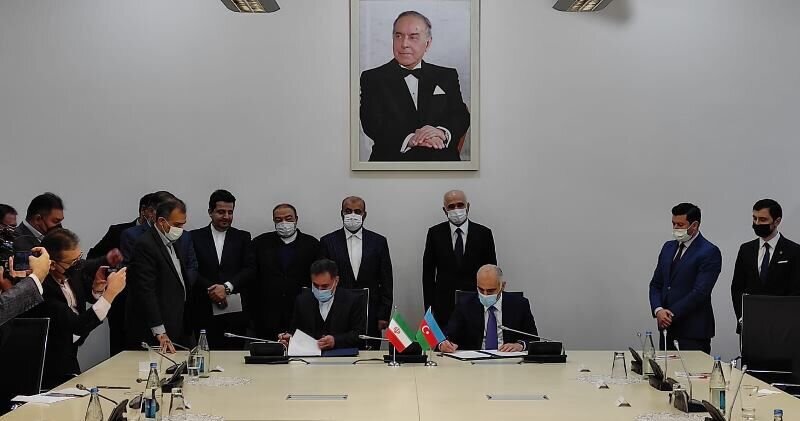 امضاي توافق نامه ساخت پل جاده ای در مرز ایران و جمهوری آذربایجان
