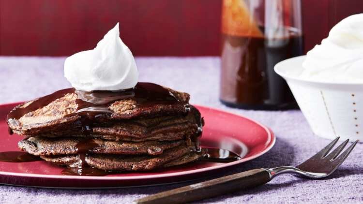 طرز تهیه پنکیک هاتچاکلت