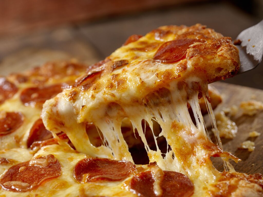 چند نکته مهم برای کشدار شدن پنیر پیتزا