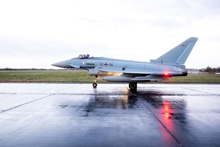 تصاویر | جابجایی مشکوک جنگندههای آلمانی از غرب به شرق | پای بحران اوکراین در میان است؟