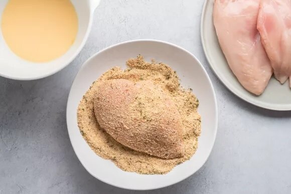 طرز تهیه مرغ و پنیر ساده با اسپاگتی | غذایی خوشمزه با دستور پخت آسان