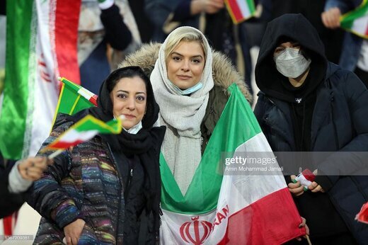 دنیا مدنی در ورزشگاه آزادی