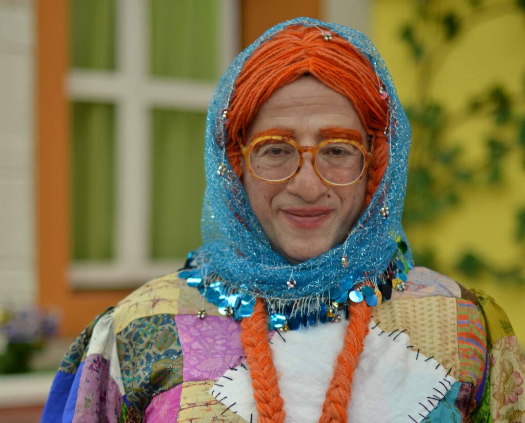 مردم گناه دارند | از اینکه در نگاه جوانان غم و ناامیدی میبینم، جگرم میسوزد