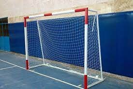 حادثه تلخ برای نوجوان فوتبالیست؛ سقوط تیر دروازه جان پسر ۱۴ ساله را گرفت 
 هندبال