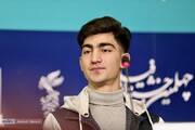عکس | ژست‌های بازیگر نقش علیرضا بیرانوند در جشنواره فیلم فجر
