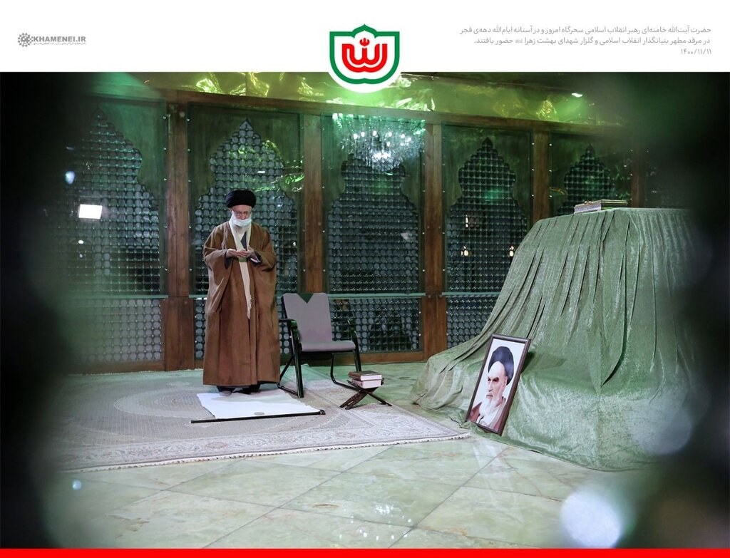 حضور رهبر انقلاب در مرقد بنیانگذار انقلاب اسلامی