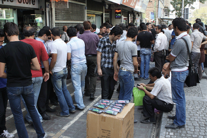 هشدار! این گوشیها ریجستری نمیشوند | خرید و فروش تلفنهای همراه دست دوم قاچاق و تقلبی با شگردهای خاص