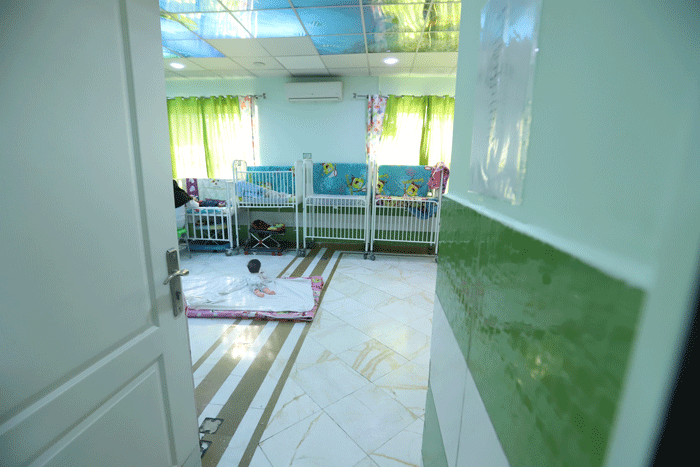 کودکان بیشناسنامه در انتظار حامی | مرا در آغوش بگیر،همین!