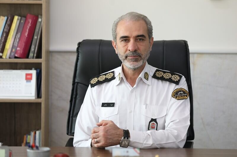 مکان نمایشگاهها در تهران باید تغییر کند | پایتخت به پارکینگ بزرگ ماشین تبدیل شده است | بعضی تهرانیها علاوه بر دو تا سه خودرو، موتورسیکلت هم دارند