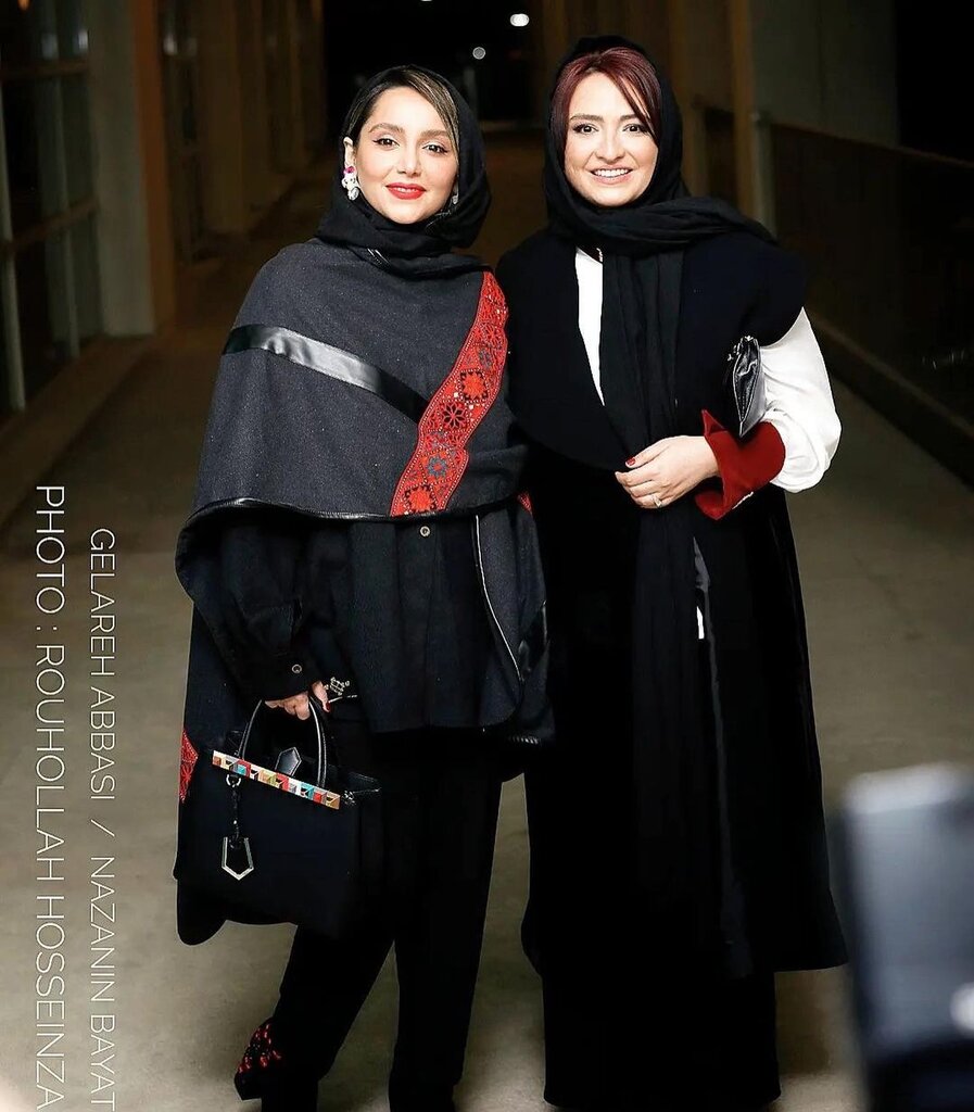 ببینید | دردسرهای خانم بازیگر برای نگه داشتن کیف کلاچ در جشنواره فجر