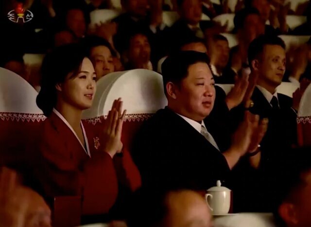 کیم جونگ اون رهبر کره شمالی در کنسرت