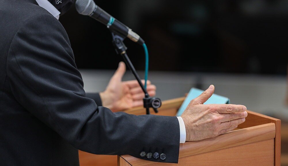 دادگاه متهم