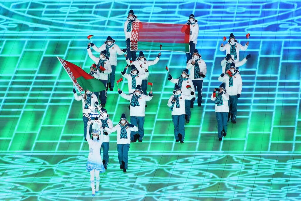 تصاویر | لباس تیم المپیک ایران جزو برترینها | بهترین لباسها در مراسم افتتاحیه المپیک زمستانی ۲۰۲۲ را ببینید