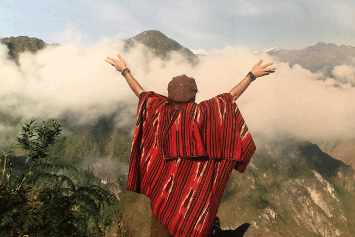 جهانگرد جوان از لحظههای دلهرهآور مواجهه با موجهای 14متری میگوید | از دست دزدان دریایی کارائیب فرار کردم | با قایق 4بار از اقیانوس اطلس گذشتم