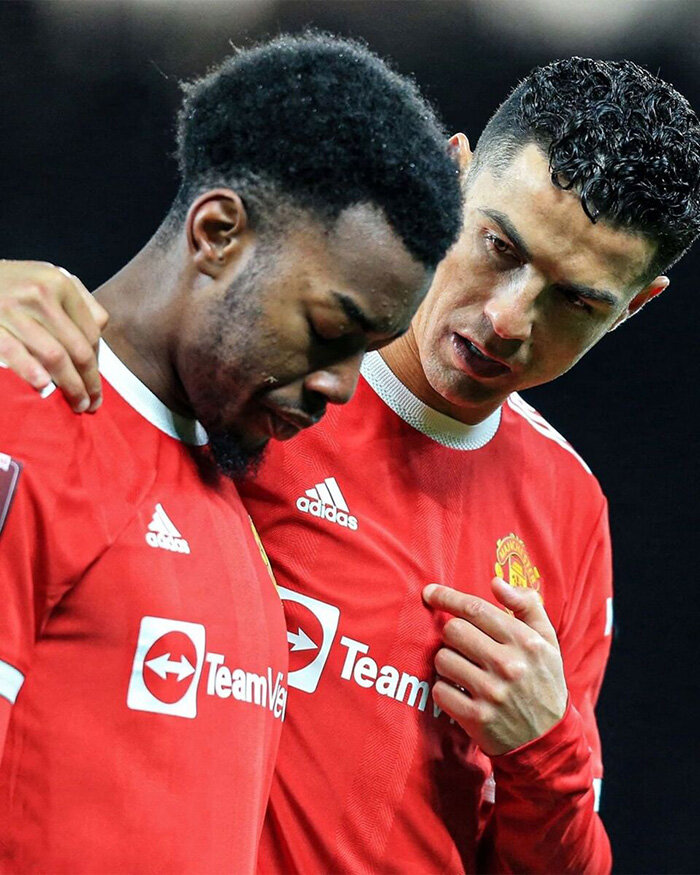 عکس | واکنش تحسینبرانگیز رونالدو به خراب شدن پنالتیِ وینگر جوان یونایتد