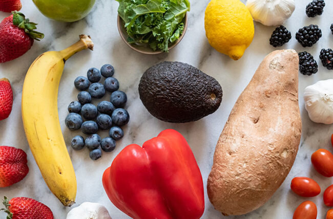 ۱۱ ماده غذایی که اُمیکرون را ضربه فنی میکند