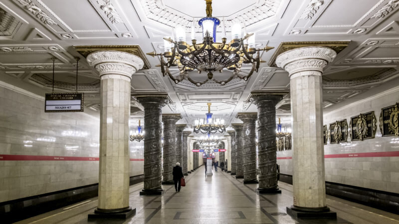 تصاویری از ۱۰ ایستگاه زیبای مترو در جهان | گالری یا موزه، زیر زمین چه خبر است؟