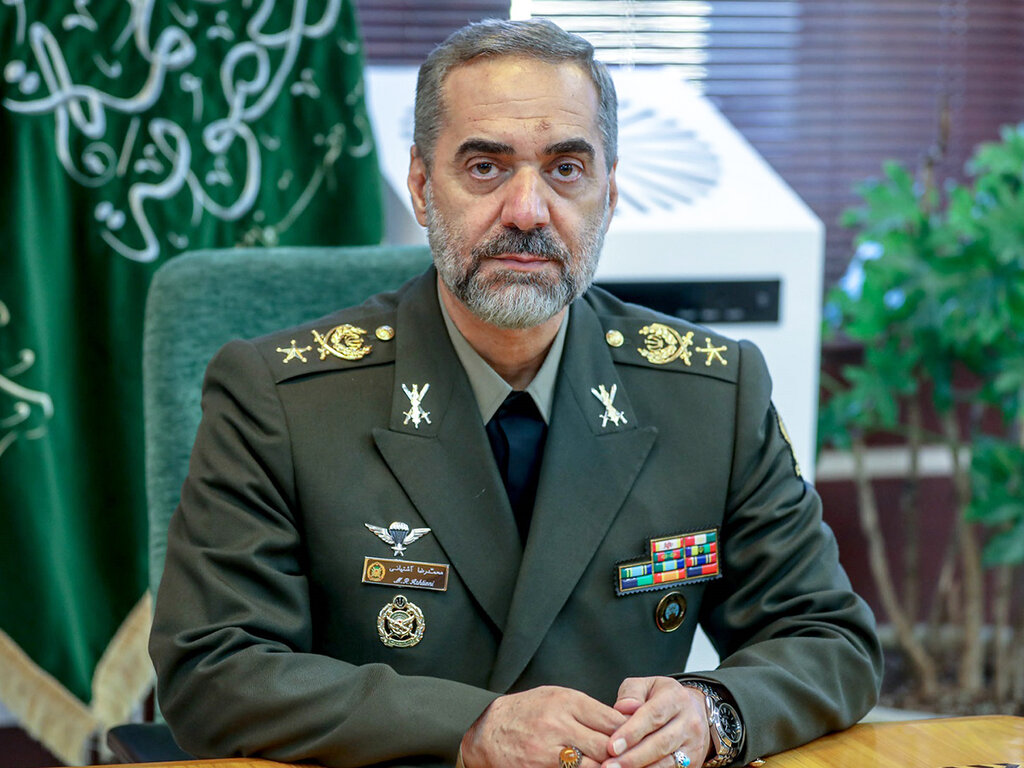 محمد رضا آشتیانی - وزیر دفاع و پشتیبانی نیروهای مسلح