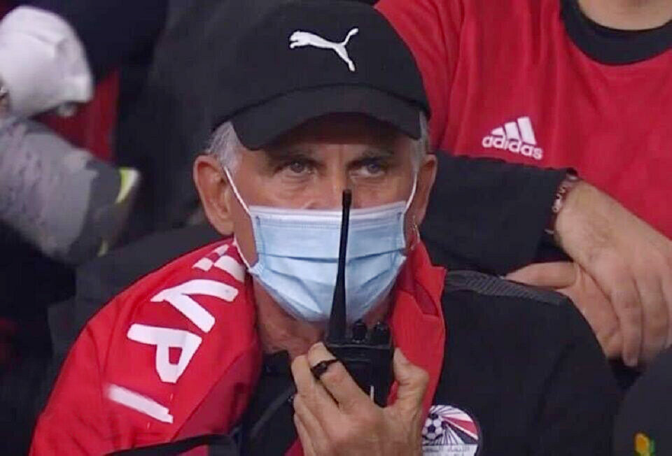 قاب کمتر دیده شده از کیروش | بیسیم زدن بی فایده سرمربی پرتغالی!