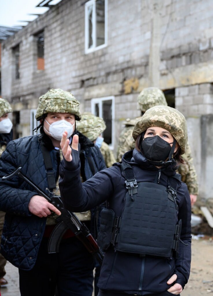 تصاویر | حضور خانم وزیر آلمانی در خط مقدم