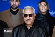 تصاویر | همه ژست های مهران مدیری در جشنواره فیم فجر ۱۴۰۰